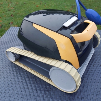 Preview: Dolphin E25 Poolroboter Poolsauger mit Swivel Kabel